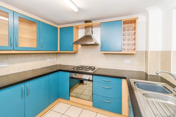 Regents Park Road, Regents Park - Photo 1