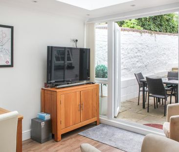 2 bedroom apartment to rent - Photo 6