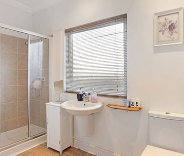 3 bedroom detached house to rent - Photo 6