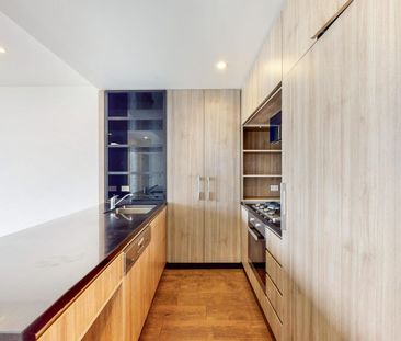 Modern Apartment Living in a Prime Doncaster Location - Photo 4