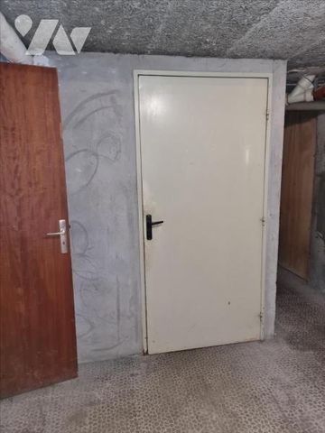 Appartement au 4ème étage sans ascenseur - A LOUER - TOURS SUD - Photo 2