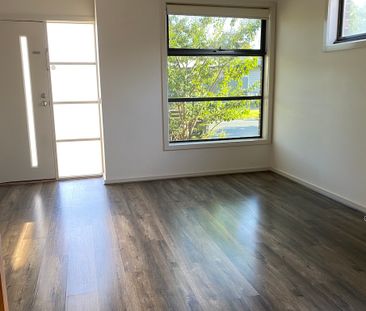 24 Shepherd Street, Braybrook VIC 3019 - Townhouse For Rent | Domain - Photo 2