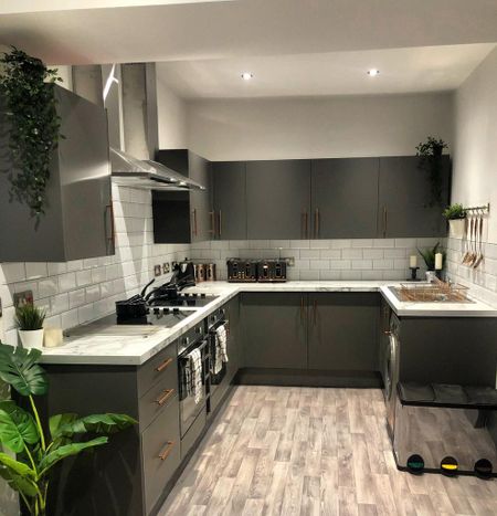 1 bedroom in a house share to rent - Photo 4