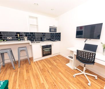 1-bed flat to let in Liverpool - Photo 2