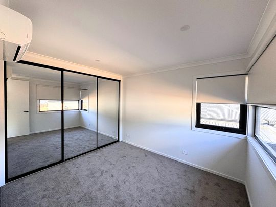 Brand New Luxury Living in the Heart of Mount Evelyn - Photo 1