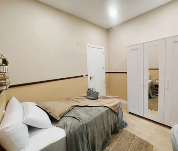 Calle Antonio Toledano, Madrid, Community of Madrid 28028 - Photo 2