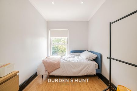 Wanstead Heights, I High Street, Wanstead - Photo 3