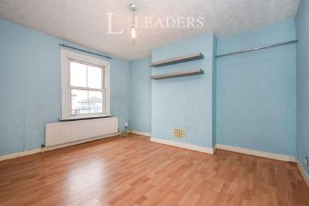 2 bedroom terraced house to rent - Photo 4