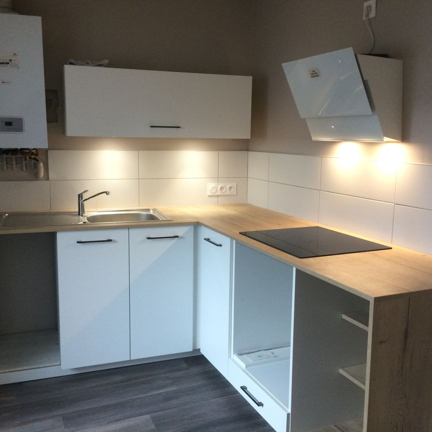 Location Appartement 2 pièces 37m² COUTANCES 50200 - Photo 1