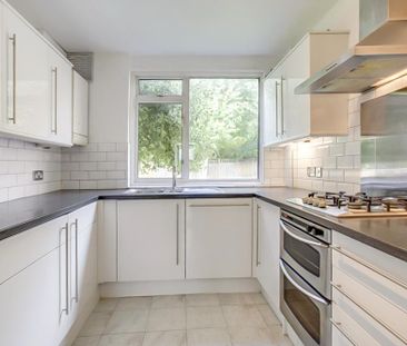 3 bedroom terraced house to rent - Photo 4