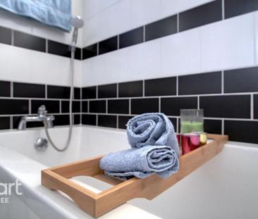 3 bedroom end of terrace house to rent - Photo 4