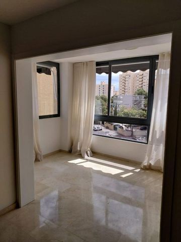 4 room luxury Flat for rent in Alicante, Spain - Photo 5