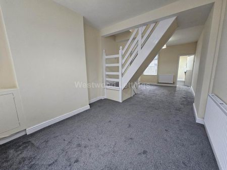 3 bedroom terraced house to rent - Photo 3