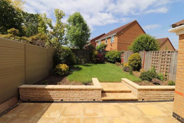 3 bedroom semi-detached house to rent - Photo 1