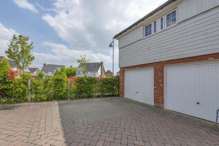 3 bedroom semi-detached house to rent - Photo 4