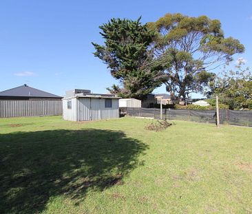 53 Scenic Drive Cowes VIC - Photo 1