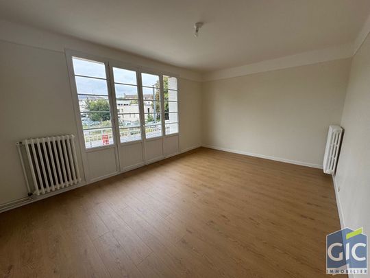 Location Appartement 5 pièces 93m² - Photo 1