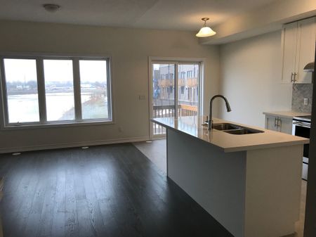 For Lease - 3068 Cascade Common N/A, Oakville, Ontario - Photo 2