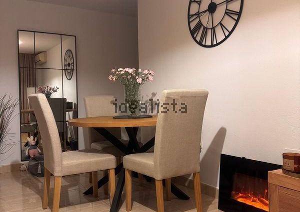 Alquiler de piso en Avenida de la Paz, 5