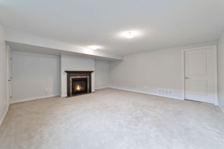 For Lease - 135 OVERBERG Way, Kanata, Ontario - Photo 4