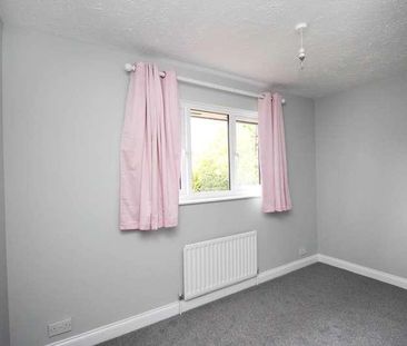 Portia Grove, Warfield, RG42 - Photo 6