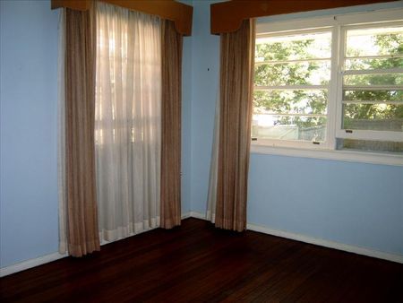 Elgin St, Gordon NSW 2072 - House For Rent | Domain - Photo 3