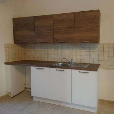 Location appartement 4 pièces 112 m² à Oyonnax (01100) CENTRE VILLE - Photo 3