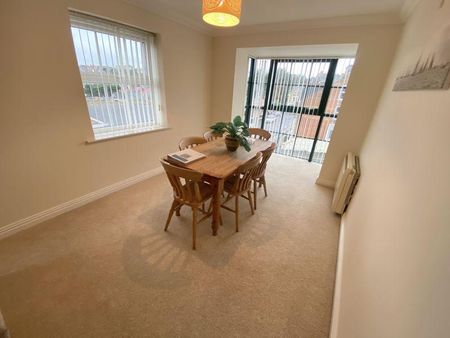 2 bedroom apartment to rent - Photo 3