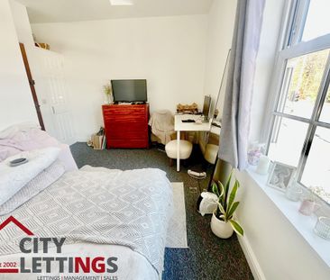 5 Bedroom Apartment - Photo 4
