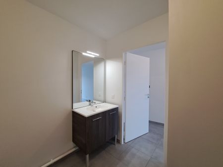 Location Appartement 1 pièce 28m² THONON LES BAINS 74200 - Photo 5