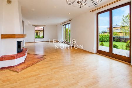 Pronájem domu 300 m² s pozemkem 840 m² - Фото 4