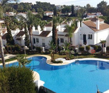 Atico en alquiler en Nueva Andalucia, Marbella - Photo 1