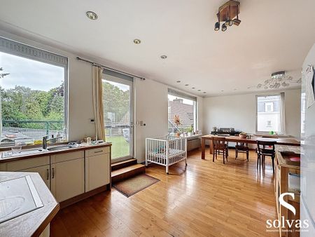 Ruim duplexappartement met terras en garage in centrum Zomergem - Foto 5