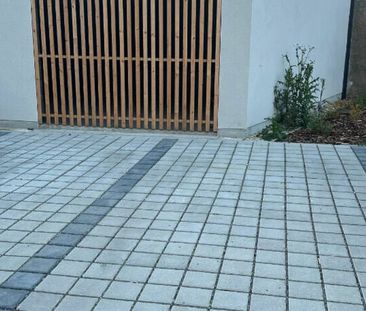 F2 THIONVILLE PROCHE GARE- PARKING EXTERIEUR - Photo 5