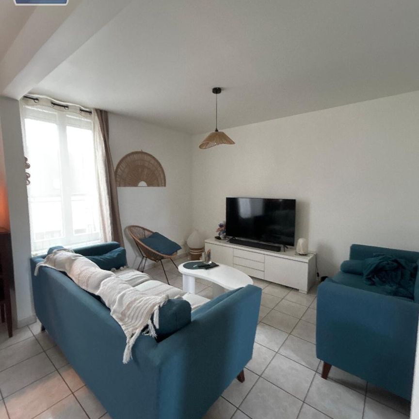 Location Appartement 5 pièces 77m² AMBLAINVILLE 60110 - Photo 1