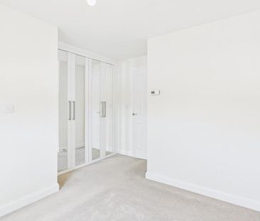 Dowsell Way, Yate, Bristol - Photo 2