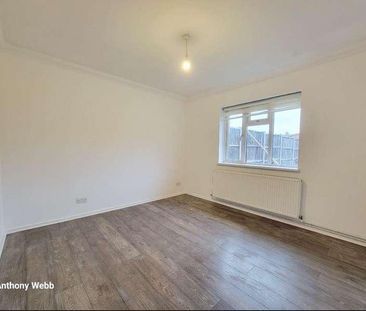 Myrtle Road, Palmers Green, N13 - Photo 2