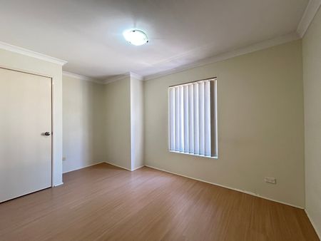16 Sarah Close, Canning Vale WA 6155 - House For Rent - $750 | Domain - Photo 4