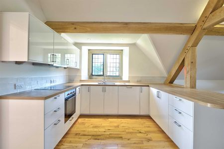 The Apartment, Llwyn-y-maen - Photo 2