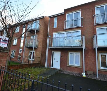 4 bedroom townhouse to rent - Photo 2