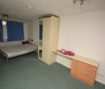 4 bedroom house to rent - Photo 5