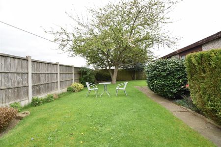 Stoney Lane, Hall Green, Wakefield - Photo 3