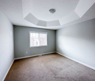 For Lease - 21 Fitzroy Avenue, Markham, Ontario - Photo 5