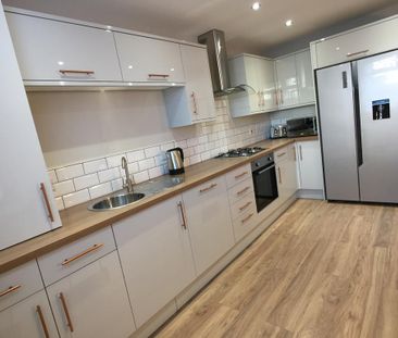 6 bedroom house of multiple occupation to rent - Photo 1