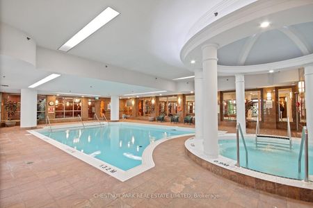 311 215 The Donway W - Photo 2