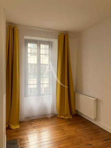 Location Maison 4 pièces 73m² FONTENAY LE COMTE 85200 - Photo 3