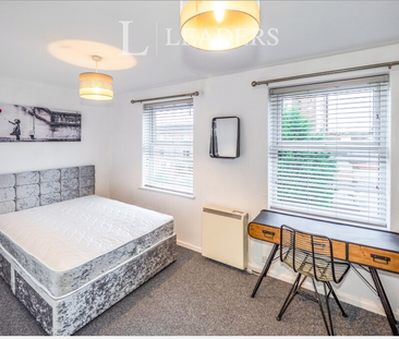 2 bedroom flat to rent - Photo 3 | Rentumo