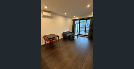 Fully Furnished 2 Bedrooms 2 Bathroom apartment (Short term promotion) - Photo 2