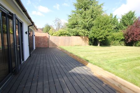 Gipsy Lane, Kettering, Northamptonshire, NN16 - Photo 5