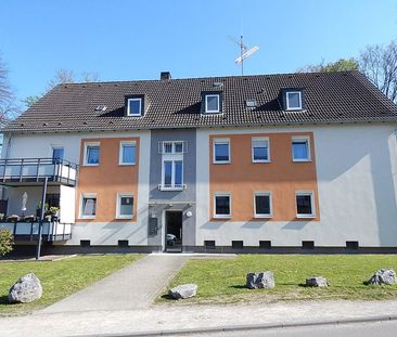 Top Lage - Renovierte 2-Zimmer-Wohnung mit Balkon - Photo 1